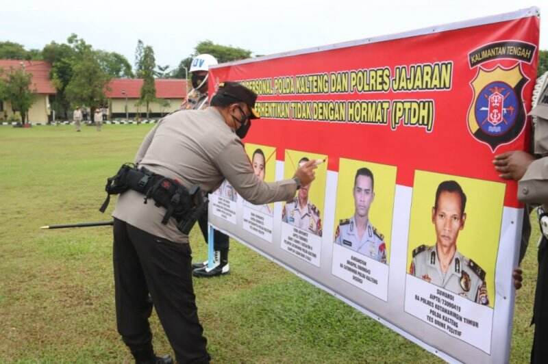 Akibat Narkoba-Abai Tugas, Kapolda Kalteng Pecat 5 Anggota