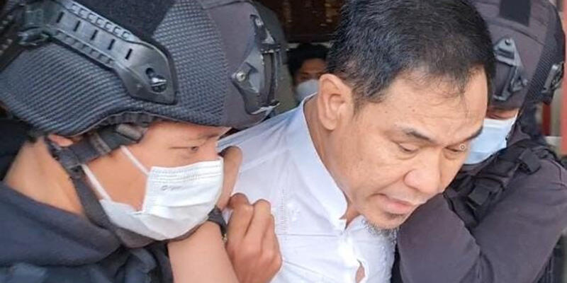 Berkas Dinyatakan Lengkap, Polisi Segera Limpahkan Munarman ke Kejaksaan
