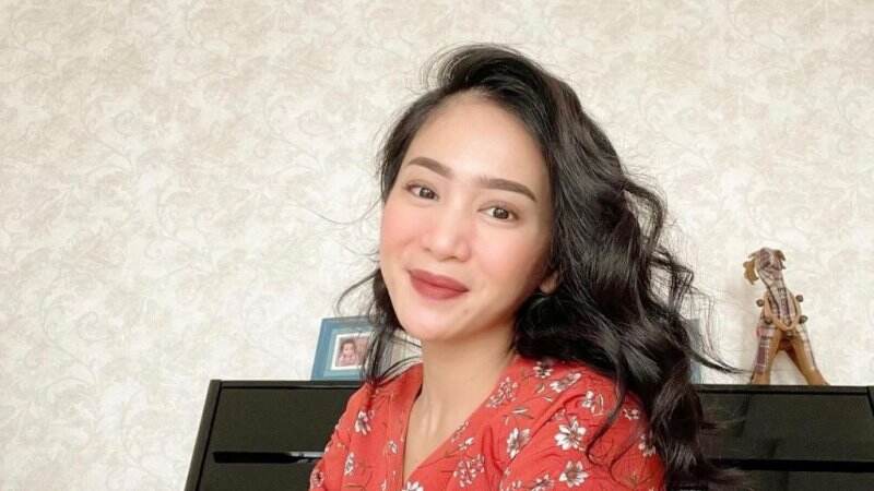 Bunga Zainal Doyan Belanja di Pasar Tradisional, Gak Masalah Meski Becek: Tinggal Cuci Kaki, Gak Usah Ribet!