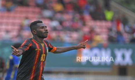 Ricky Cawor Absen, Tim Sepak Bola Papua Terancam Tumpul