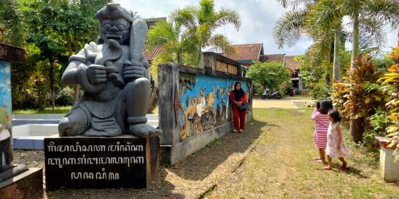 Lubang Buaya Cemetuk Banyuwangi