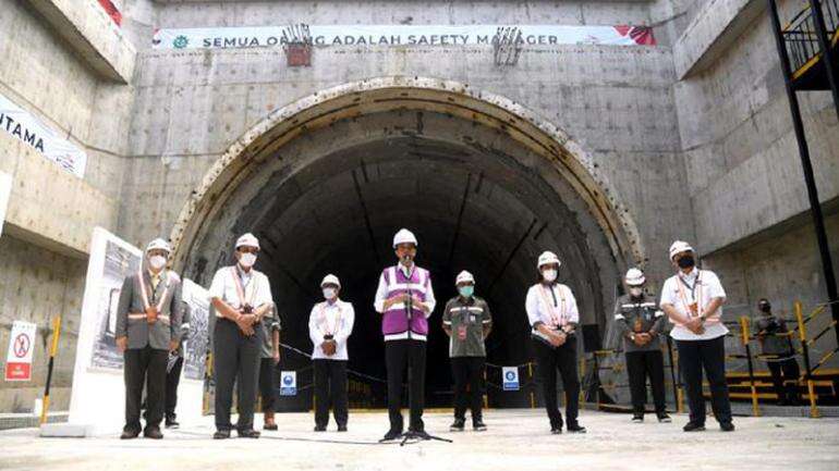 Kereta Cepat Jakarta-Bandung Dulu, Tak Pakai APBN Sekarang Pakai APBN