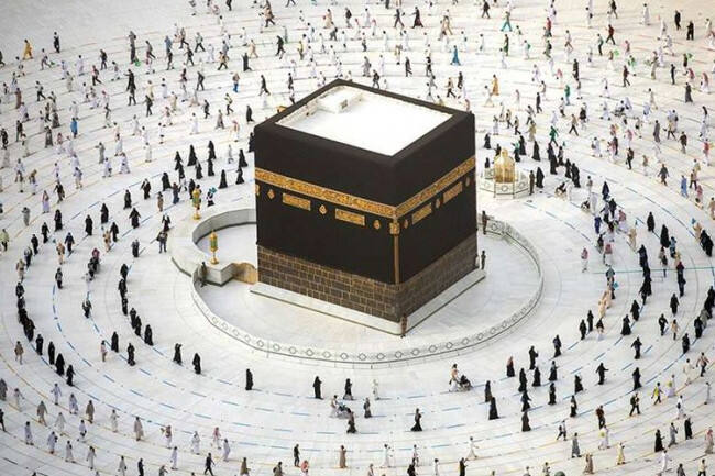 Ibadah Umroh Dibuka Kembali untuk Warga Indonesia, Calon Jamaah Wajib Penuhi Syarat ini