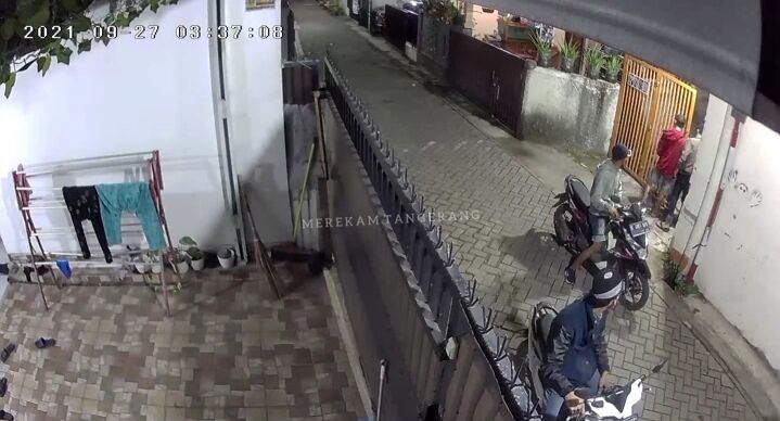 Komplotan Maling Gasak 2 Motor di Kunciran Tangerang