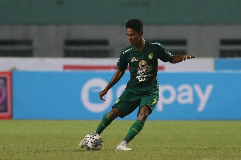 Kali Ini Pelatih Persebaya Harus Mengalah dengan Keadaan