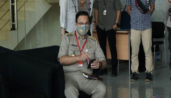 Ogah Dengar Kritikan soal Formula E, Anies Baswedan Tutup Kuping