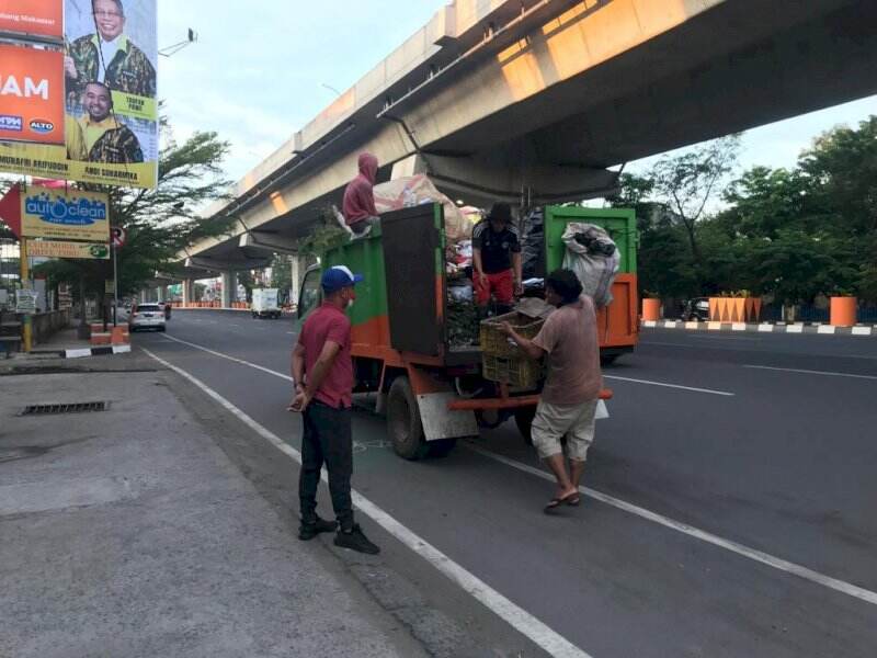 Sekcam Panakkukang Pantau dan Beri Pengarahan ke Petugas Kebersihan