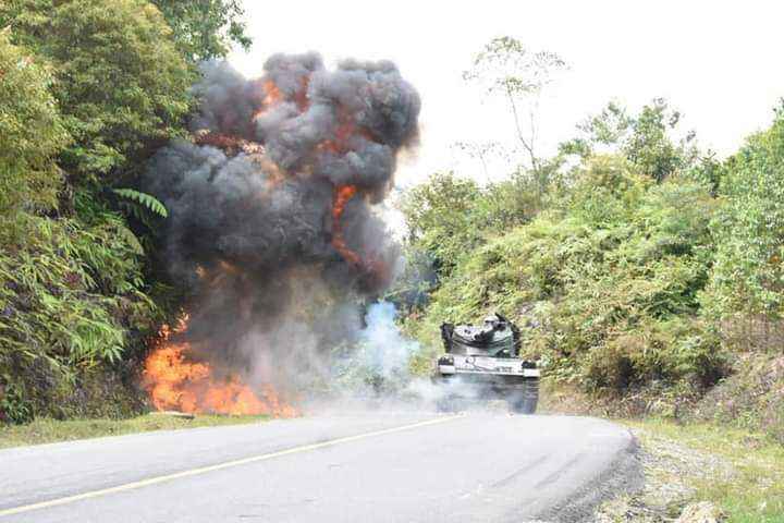 Bumm, Ledakan Besar Terjadi Saat Tank dari Kodam Bukit Barisan Melintas