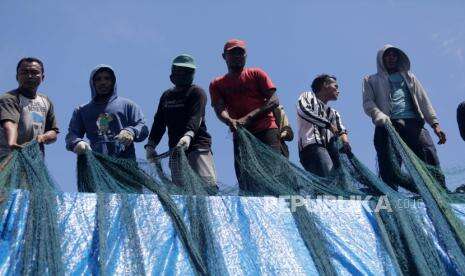 Pemkab Garut Janjikan Bantuan untuk Nelayan Lobster