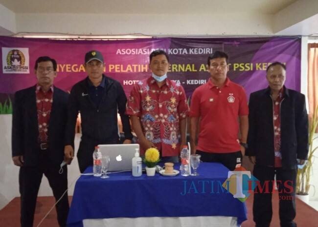 Tingkatkan Kompetensi, PSSI Kota Kediri Gelar Penyegaran Pelatih