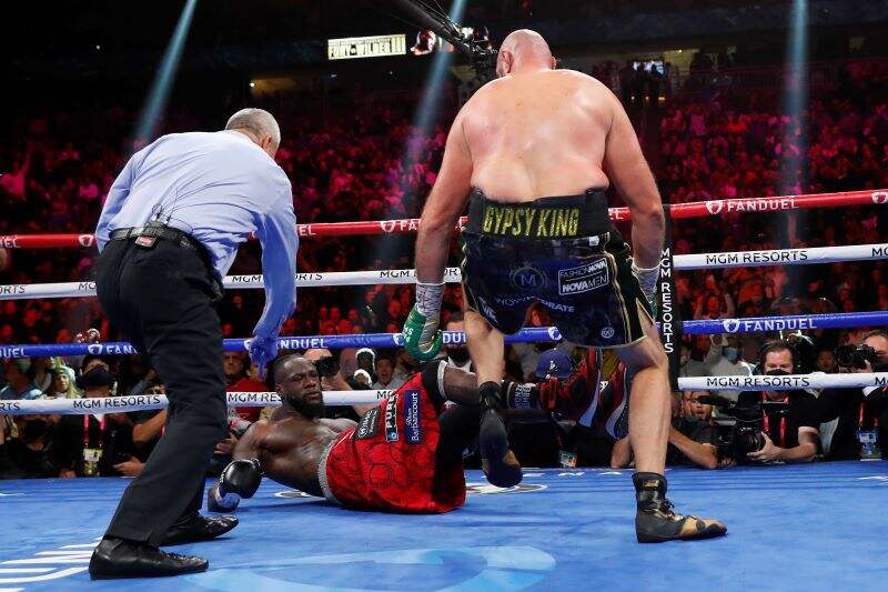 Susah Payah Kalahkan Deontay Wilder, Tyson Fury: Dia Petinju Top
