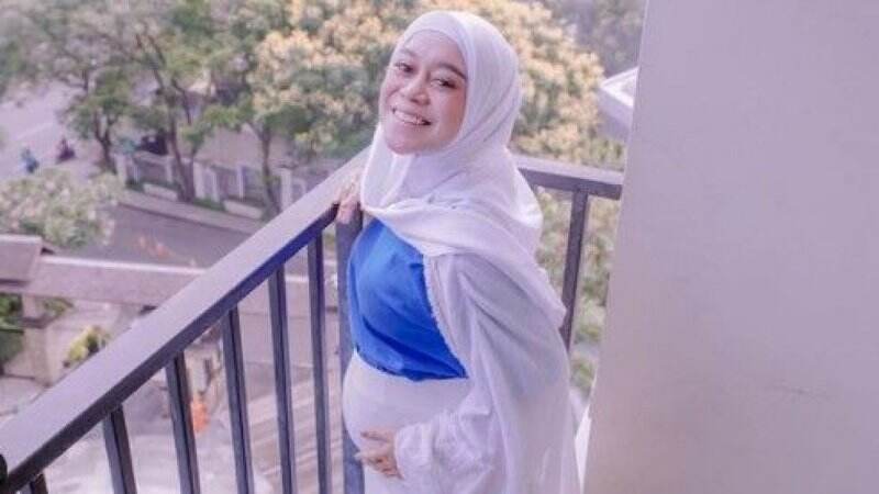 Masih Aktif Terima Job Manggung Meski Sudah Hamil Besar, Netizen Geram dengan Tingkah Lesti Kejora