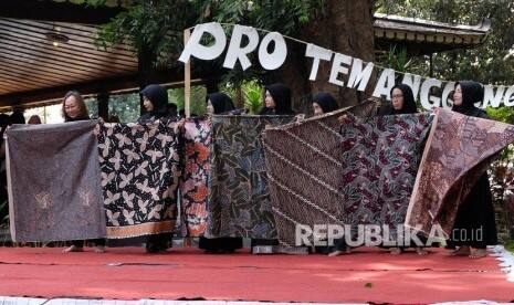 Puluhan Pembatik Cap Temanggung Ikut Sertifikasi Kompetensi