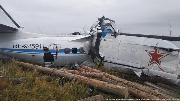 Pesawat Jatuh di Rusia Bawa 20 Penerjun Parasut-2 Awak