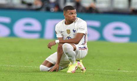 Direktur PSG Minta Otoritas Sepak Bola Menghukum Madrid