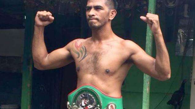Apa Kabar Maxi Nahak, Mantan Petinju Juara WBC yang Sekarang Jadi Ojol