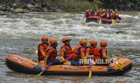In Picture: Jambore Nasional Riverbording #3 di Sungai Ciwulan