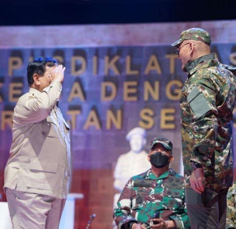 Hormat, Grak! Deddy Corbuzier Ditunjuk Prabowo Jadi Duta Komcad
