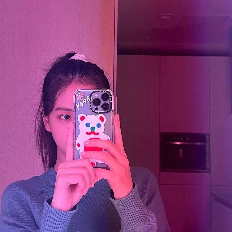 Jisoo BLACKPINK menerima komentar negatif di SNS karena menggunakan iPhone