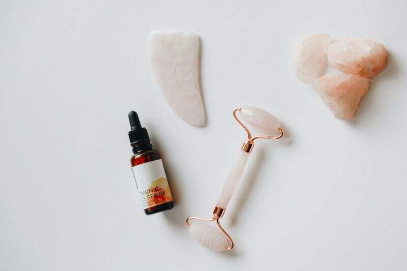 Tak Perlu ke Klinik, Ini 3 Beauty Tools yang Bisa Dipakai di Rumah