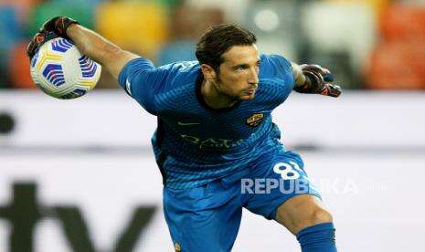 Maignan Cedera, Milan Kontrak Kiper Veteran Semusim