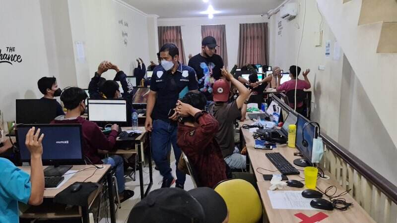 Resahkan Masyarakat, Polres Metro Jakpus Gerebek Sindikat Pinjol Ilegal