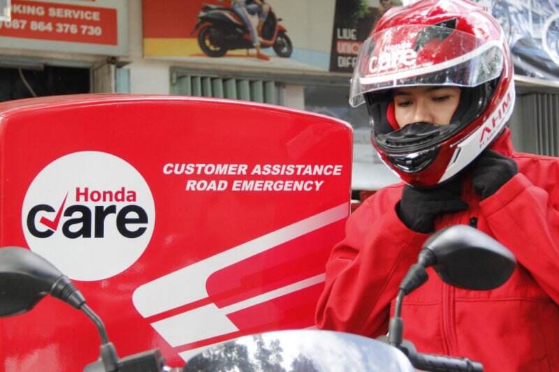 Bang Mayo Bagi Tips Menjaga Kaca Helm tetap Bersih
