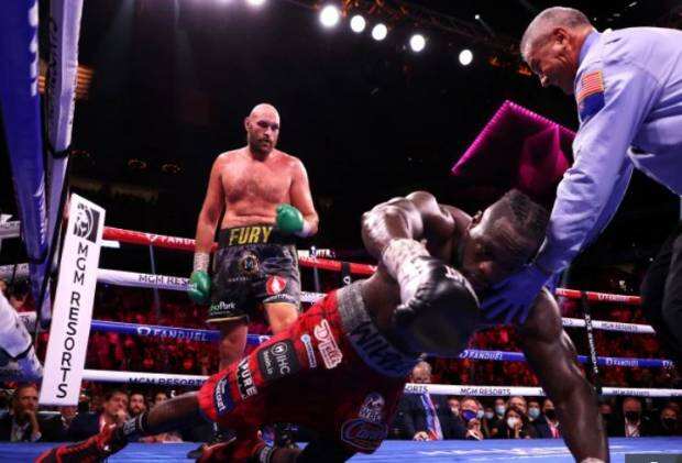 Tangan Patah, Deontay Wilder Dilarang Naik Ring hingga April 2022