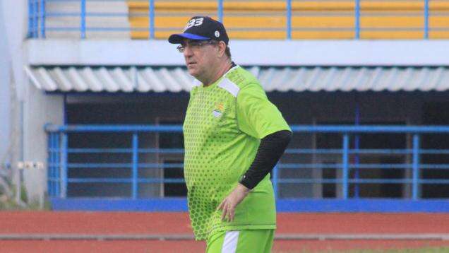 Sering Dipakai, Persib Cemaskan Kondisi Rumput Venue Seri Kedua Liga 1