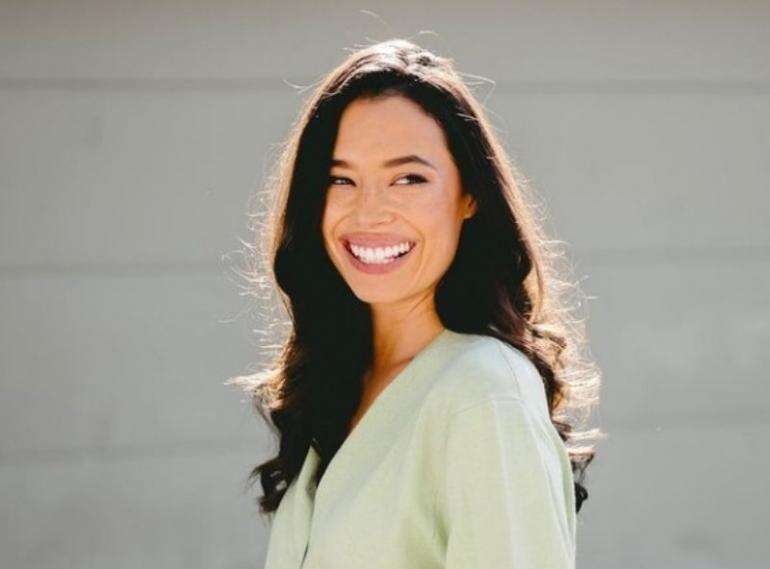 Chloe Bridges, Sempat Ragu Menikah