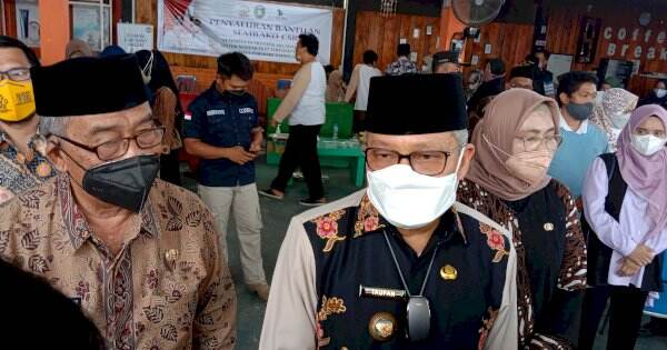 Taufan Pawe Instruksikan Kesiapsiagaan Dampak Bencana