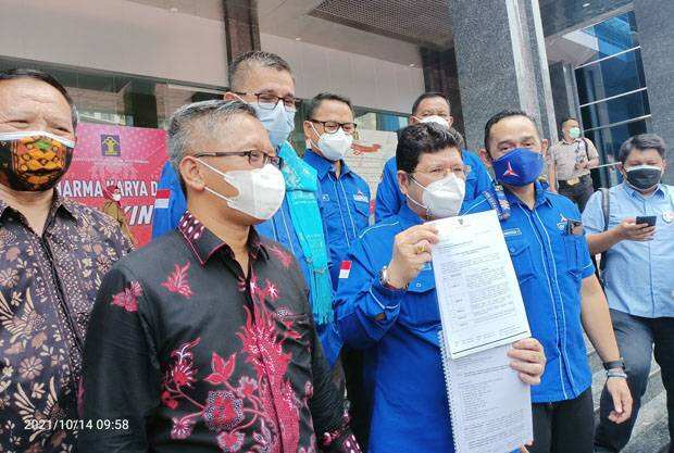 Petinggi Demokrat Datangi Kemenkumham, Serahkan Bukti Penguat Lawan Kubu Moeldoko