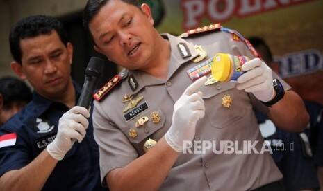Polrestro Jakpus Gerebek Kantor Pinjol Ilegal di Cengkareng