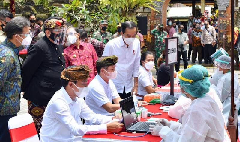 Vaksinasi Dosis Pertama di Bali Hampir 100 Persen