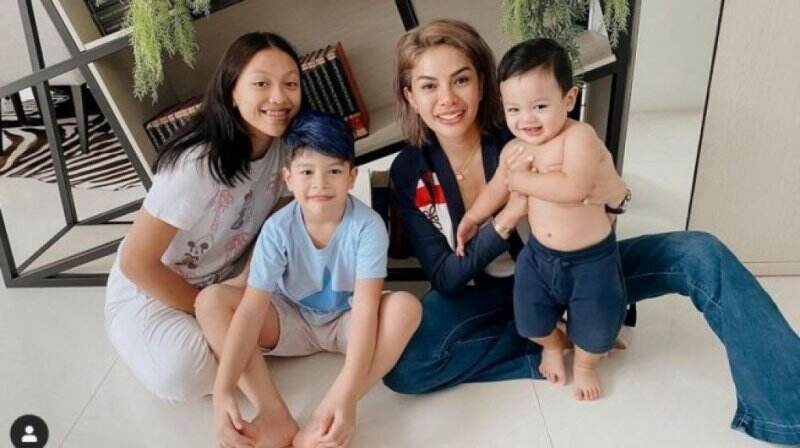 Sultan Bukan Main! Nikita Mirzani Rela Gelontorkan Uang Rp1 Miliar Demi Dukung Hobi Panahan Sang Putri