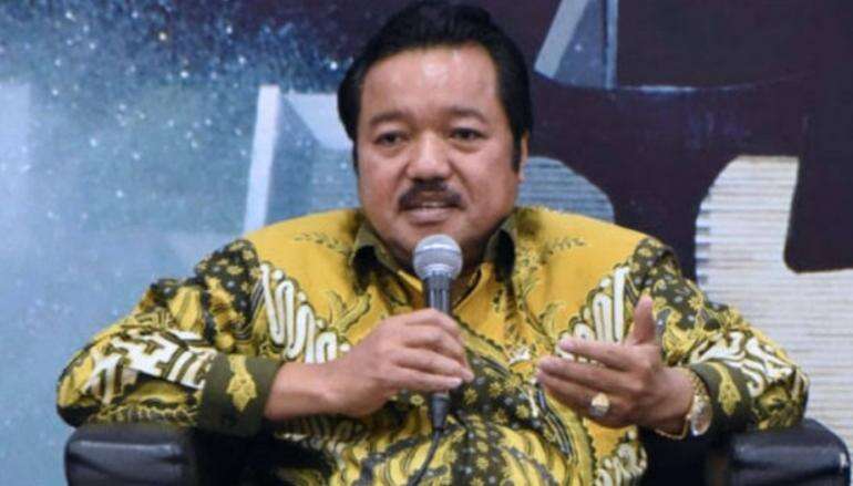 Amandemen Konstitusi Saat Pandemi, Seperti Mengail Di Air Keruh