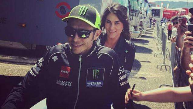 Bak Remaja, Intip Sisi Bucin Valentino Rossi Saat Pacar Ulangtahun