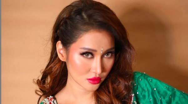 Lucinta Luna Bergaya Ala Artis Bollywood, Netizen Sebut Mirip Ayu Ting Ting