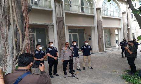 Polda Metro Jaya Gerebek Kantor Penagih Pinjol di Tangerang