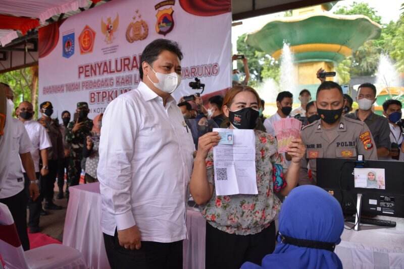 Menko Airlangga : Bantuan Tunai PKL dan Warung di NTB Paling Tepat Sasaran