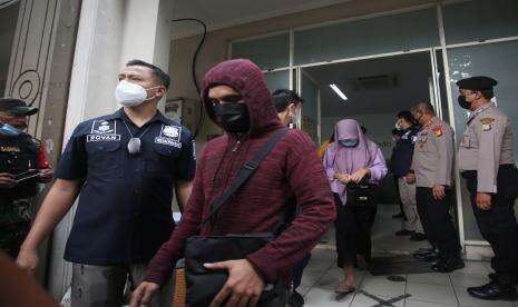 Stres Berat Terjerat Pinjol: Rp 2,5 Juta Jadi Ratusan Juta