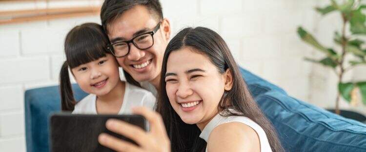 7 Panduan Dampingi Anak Main Gadget, Aman dan Cegah Kecanduan