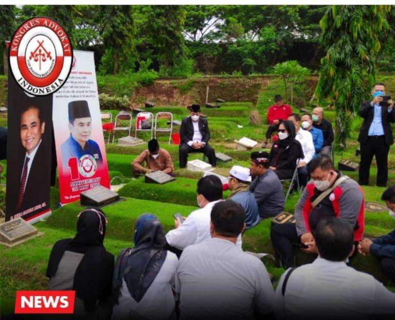 DPP KAI Ziarah Dan Tabur Bunga Di Makam Indra Sahnun Lubis
