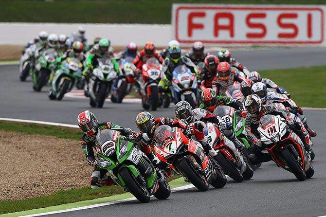 Perkuat Disiplin Prokes Jelang Superbike, BNPB Luncurkan Mobil Masker