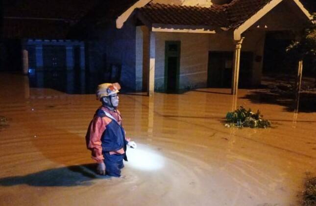 BPBD Jember Sebut 577 Rumah Terdampak Banjir dan Longsor