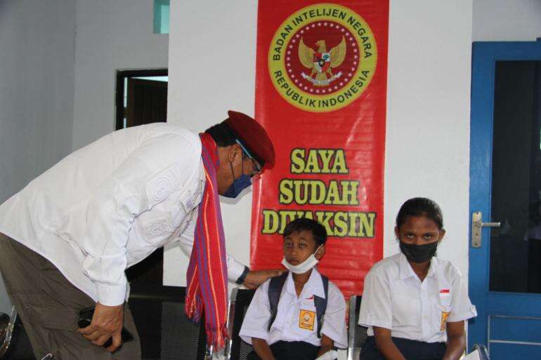 Kejar Target, BINDA Maluku Vaksinasi 2.000 Pelajar