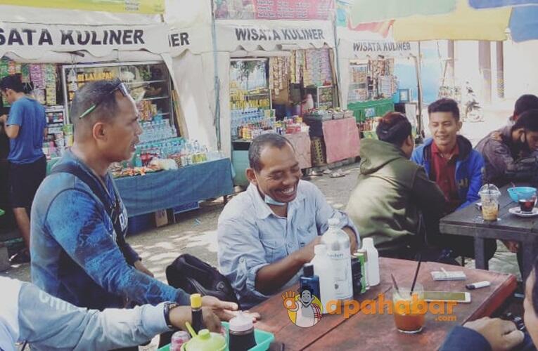 Bikin Iri, Ternyata Segini Penghasilan Pria Penjual Parfum Keliling di Kotabaru ini
