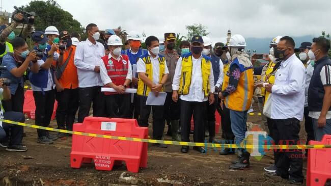 Pantau Penanganan Banjir Bandang Kota Batu, Ini Penjelasan Menteri PUPR