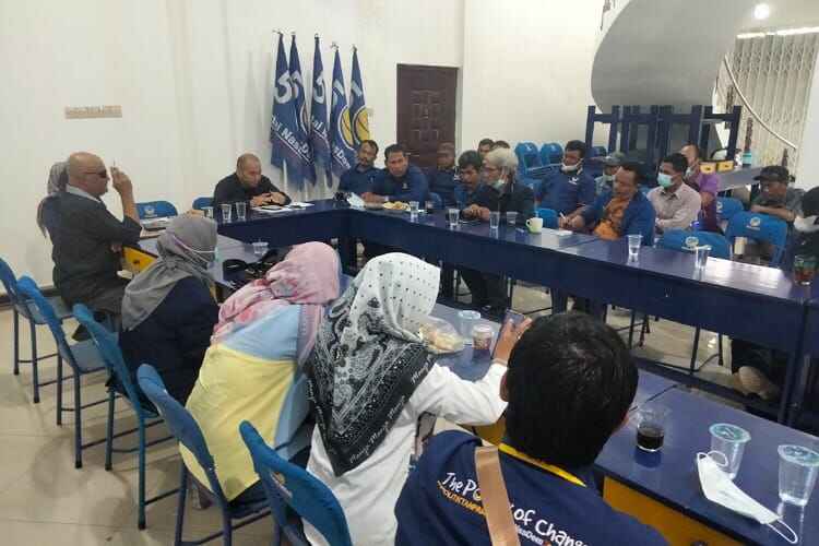 Pengurus Partai Nasdem Tala Sambangi DPW, Tuntut Orbawati Diganti