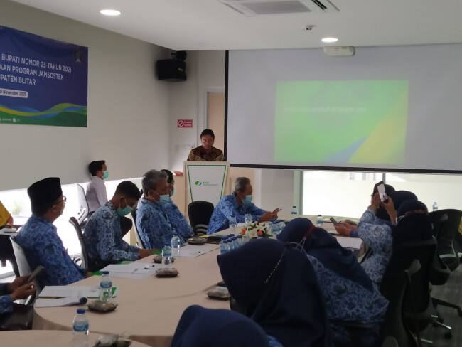 Pemkab Blitar dan BPJAMSOSTEK Blitar Sosialisasikan Perbup No 25 Tahun 2021 tentang Pelaksanaan Jaminan Sosial Ketenagakerjaan